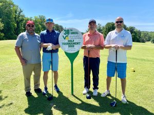 Photo of participants from the 2022 VGCCF Golf Tournament